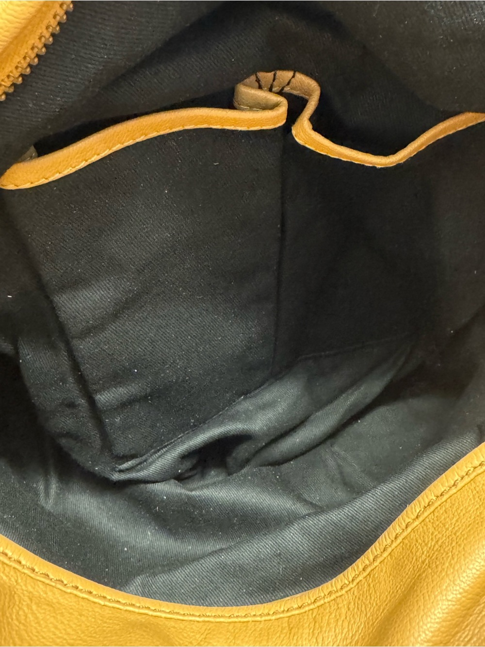 Women’s Tan Leather Hobo Bag - Stylish Everyday Shoulder Bag - Picture 12 of 12